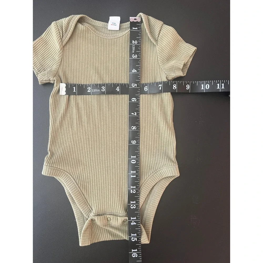 Old Navy Ribbed Short Sleeve Bodysuit Sage Green 6-12M Baby Onesie (0958)